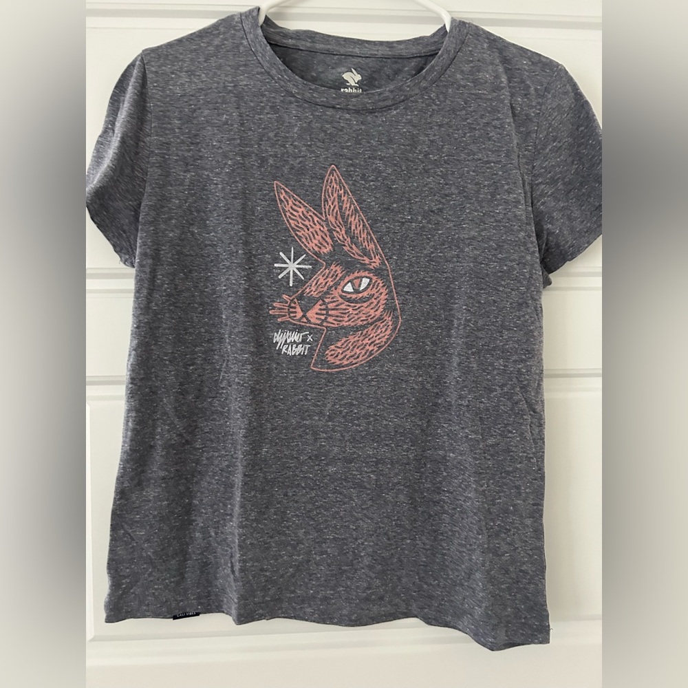 Rabbit Graphic tee